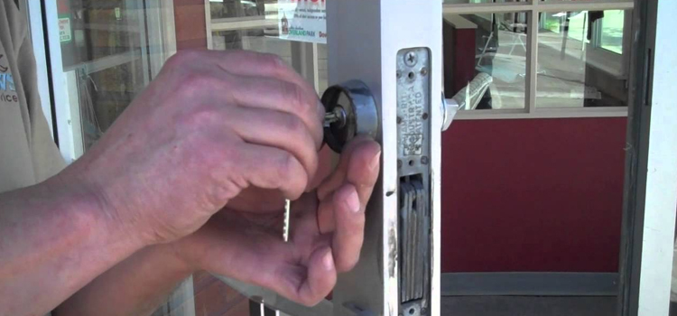 commercial door lock repair West Rancho Dominguez